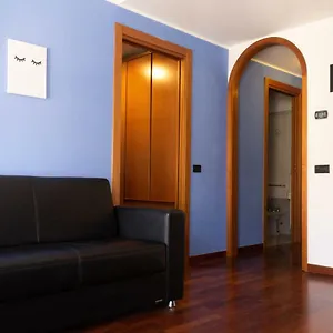 Corso San Gottardo - Darsena Flat Appartamento